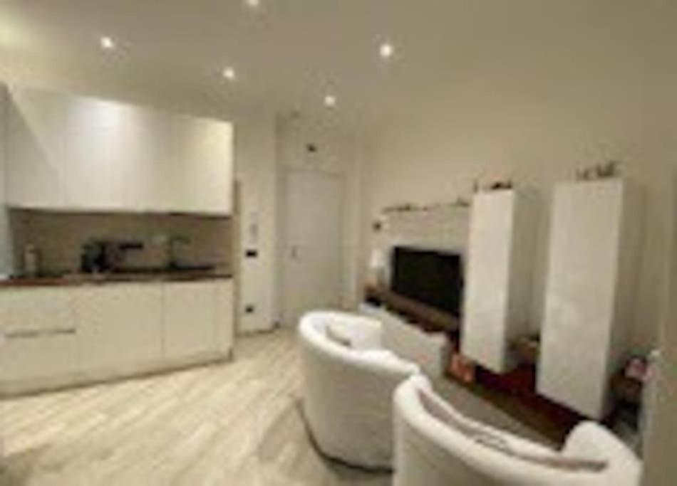 Milena House Apartment Рим Екстериор снимка